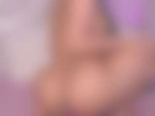 Sarahgrey18's Live Sex Cam Show