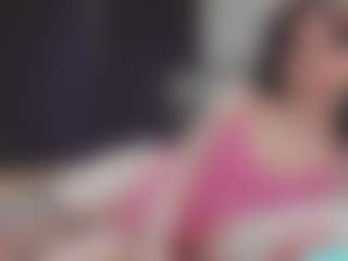 Live cam show with LarisaDolbimaya - Green Eyes on Milf Play