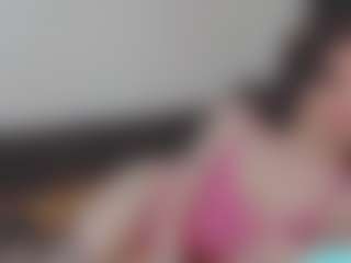 Live cam show with LarisaDolbimaya - Average on Camsoda