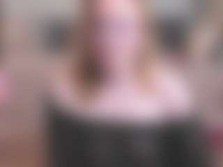 Live cam show with MadissonKiss - MILF on CamwithHer