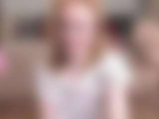 Live cam show with MadissonKiss - Small Tits on Milfs Live
