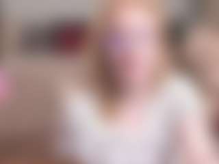 Live cam show with MadissonKiss - Small Tits on 1on1-livenow