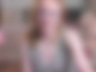 Live cam show with MadissonKiss - Small Tits on Milfs Live