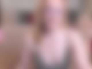 Live cam show with MadissonKiss - Amateur on Dare Cams