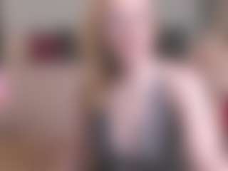 Live cam show with MadissonKiss - Red Hair on StripNow