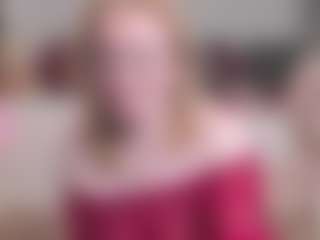 Live cam show with MadissonKiss - Bedroom Red Hair on boobsie.com