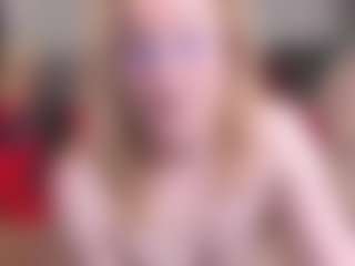 Live cam show with MadissonKiss - Spank Red Hair on SpankPalCams