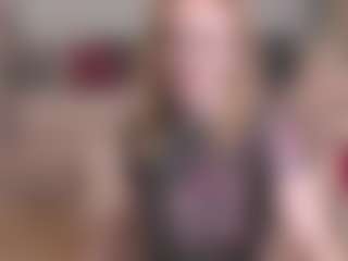 Live cam show with MadissonKiss - Bedroom Red Hair on boobsie.com