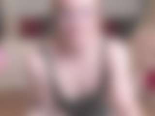 Live cam show with MadissonKiss - Bedroom Red Hair on Dare Cams