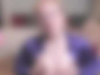 Live cam show with MadissonKiss - Bedroom Red Hair on CamwithHer