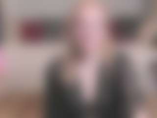 Show live cam dengan MadissonKiss - Bedroom Red Hair di Camsoda