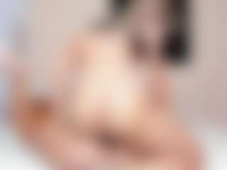 Live cam show with Veka-Worldd - Pornstar Public on milfzrlive.com
