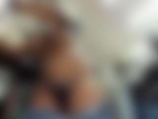 Live cam show with mareiabold - Squirt on liverealitysex.com