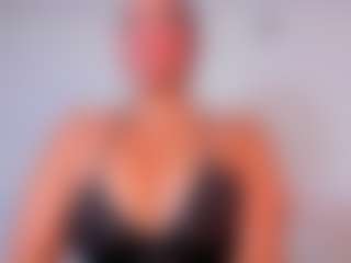 SexySofiax's Live Sex Cam Show