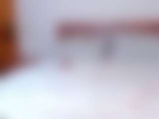 Live cam show with SexySofiax - Blowjob on madthumbs