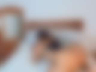 SexySofiax's Live Sex Cam Show