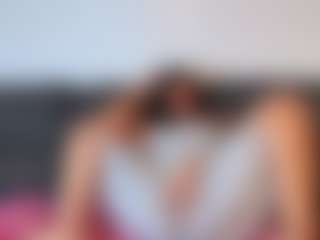 Live cam show with SexySofiax - BBW Cum on CamwithHer