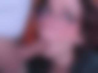 Live cam show with Apartment 28 - Amateur Brown Hair on hotwifechat.live
