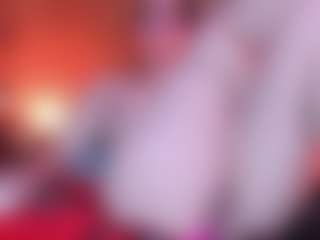 Live cam show with Apartment 28 - Public Brown Hair on livesuperchat.net