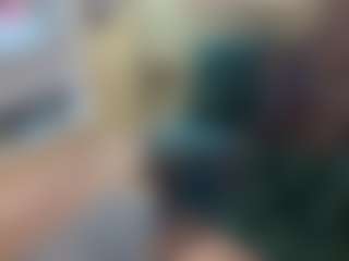Live cam show with AgataBryantt - Shaved Pussy on Uber Horny