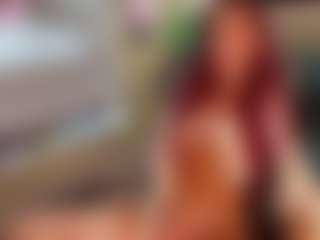 Live cam show with AgataBryantt - Skinny on Camsoda