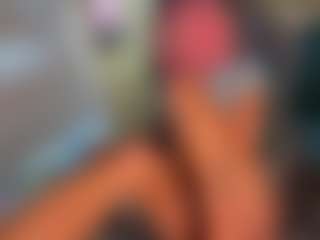 Live cam show with AgataBryantt - Small Cock on TeamSkeetLive