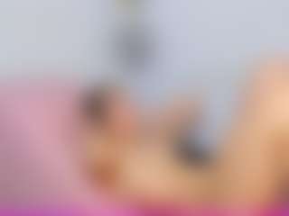 Live cam show with Cloe-World1 - Shaved Pussy on MyBangCams