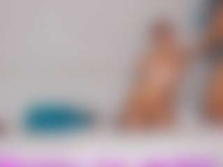 Live cam show with Cloe-World1 - Teen (18+) on Pornisteam.com