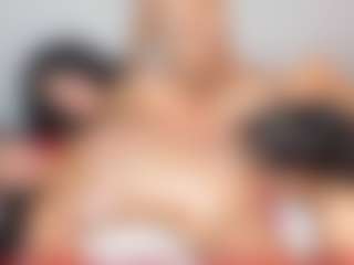 Live cam show with Cloe-World1 - Petite Teen (18+) on Soda Cam