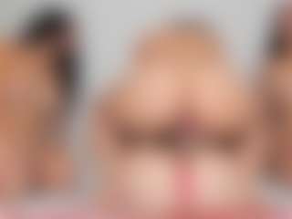 Cloe-World1's Live Sex Cam Show
