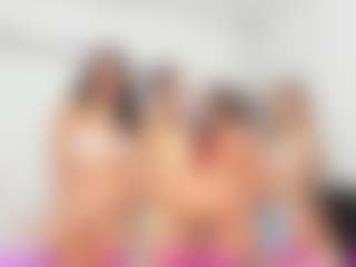 Cloe-World1's Live Sex Cam Show