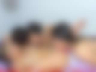 Cloe-World1's Live Sex Cam Show