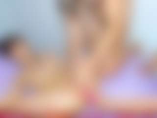 Cloe-World1's Live Sex Cam Show