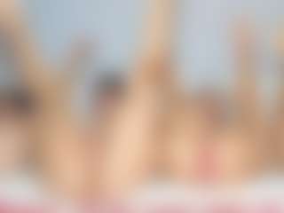 Cloe-World1's Live Sex Cam Show