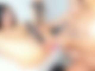 Live cam show with Cloe-World1 - BBW Shaved Pussy on friskycurves.com
