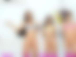 Cloe-World1's Live Sex Cam Show