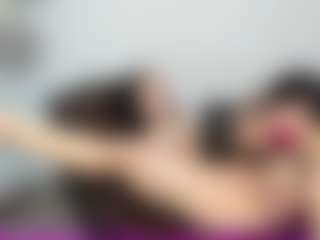 Cloe-World1's Live Sex Cam Show