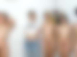 Cloe-World1's Live Sex Cam Show