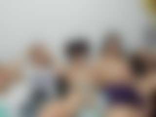 Cloe-World1's Live Sex Cam Show