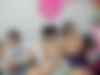 Cloe-World1's Live Sex Cam Show