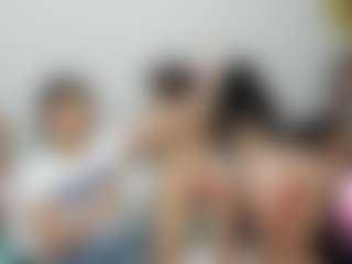 Cloe-World1's Live Sex Cam Show