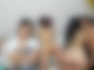 Cloe-World1's Live Sex Cam Show
