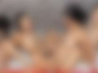 Cloe-World1's Live Sex Cam Show