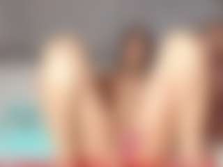 Cloe-World1's Live Sex Cam Show