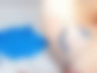 Live cam show with Cloe-World1 - Toys on AdultVida.com