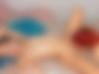 Live cam show with Cloe-World1 - Fingers on Strip Flash - Live Sex Shows