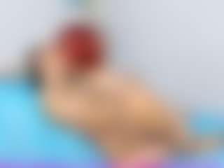 Live cam show with Cloe-World1 - Petite on nudelive.tv