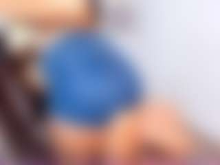 Live cam show with Cloe-World1 - Lovense on Camsoda