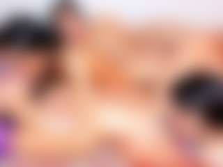 Live cam show with Cloe-World1 - Shaved Pussy on crypto-cams