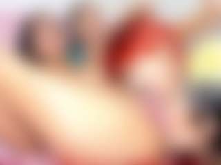 Live cam show with Cloe-World1 - Dildo Or Vibrator on Uber Horny